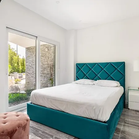 Altido Luxury 3-bed House With Pool * Αλμάδα