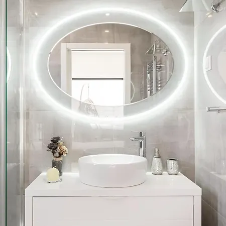 Σπίτι διακοπών Altido Luxury 3-bed House With Pool